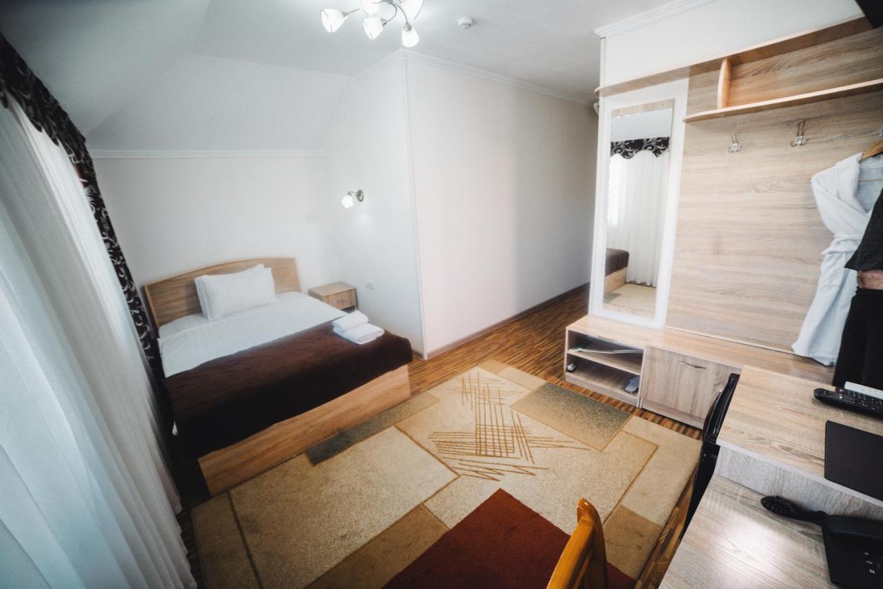 Sunrise Osh Hotel Екстериор снимка