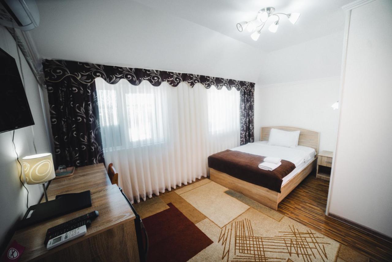 Sunrise Osh Hotel Екстериор снимка