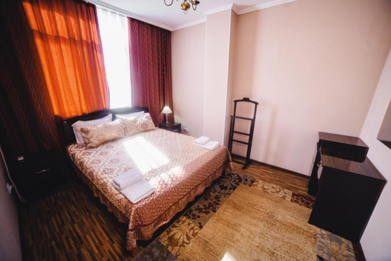 Sunrise Osh Hotel Екстериор снимка